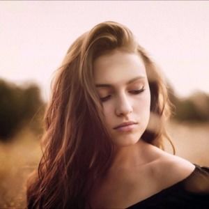 Meet your Posher, Ana